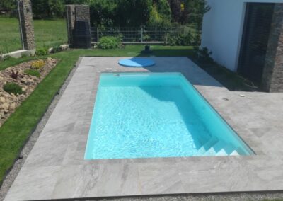 Dlažba na terasu a u bazénu