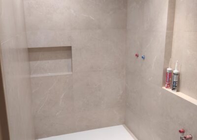 Obkladačské práce v koupelně